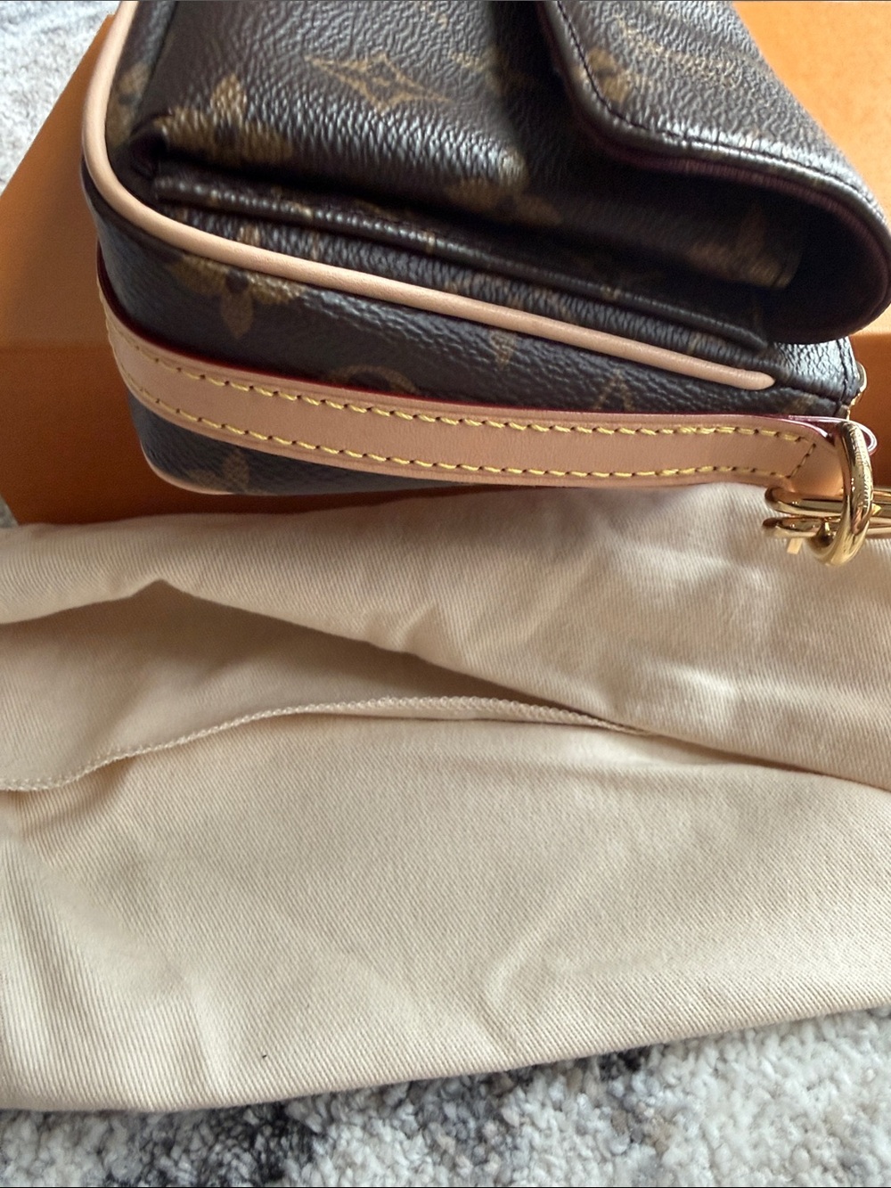 Louis Vuitton Monogram Canvas Brown Crossbody with Natural Vachetta Trim - Picture 12 of 16